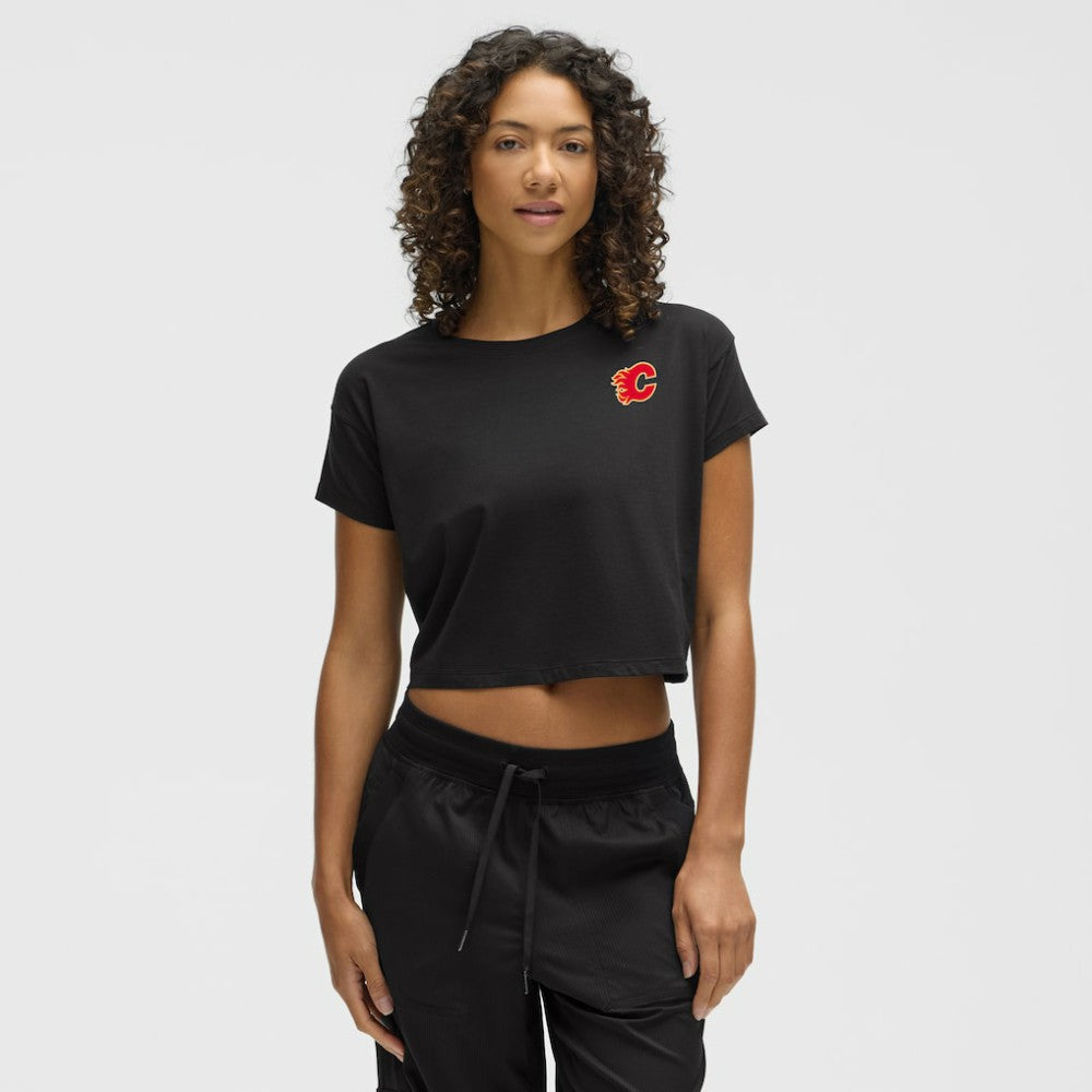 Calgary Flames lululemon Women's Cates T-Shirt -  NHL T-shirts
