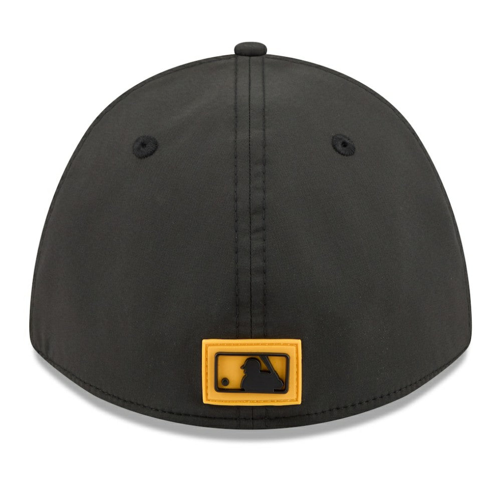 Pittsburgh Pirates New Era 2026 Clubhouse M-Crown 39THIRTY Flex Hat - MLB Hats