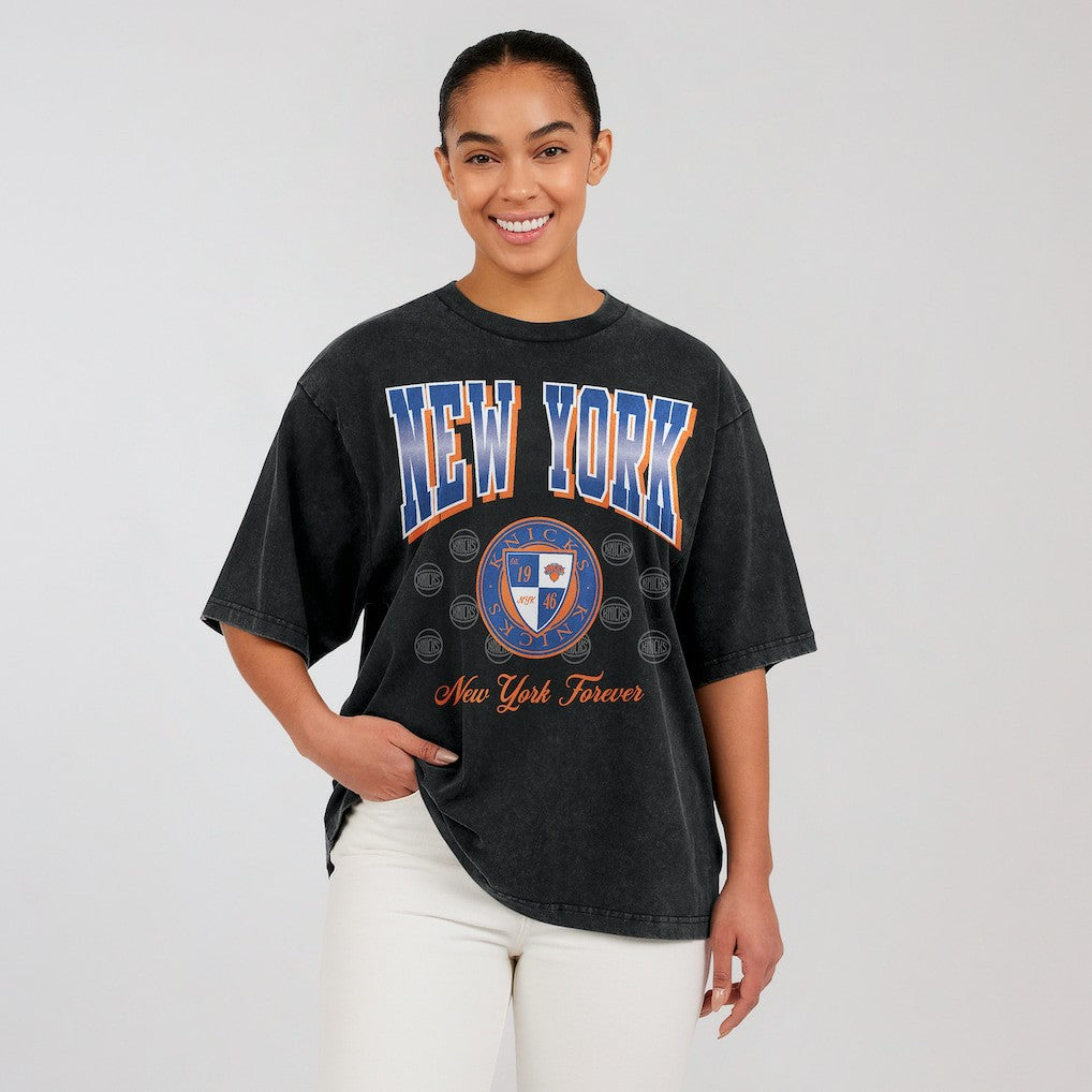 Black New York Knicks WEAR by Erin Andrews Women's Oversized Boyfriend T-Shirt | NBA
