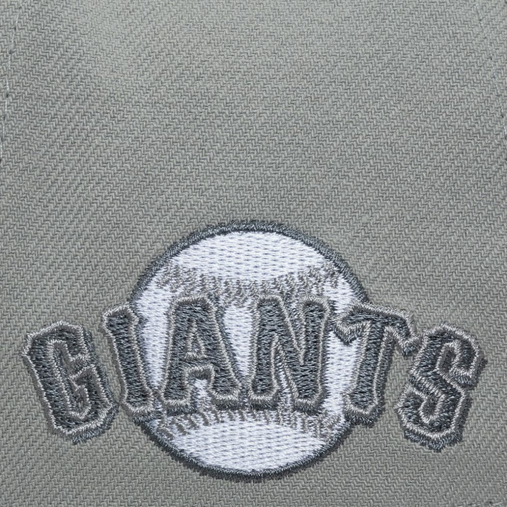 San Francisco Giants Mitchell & Ness Thunderstorm Head Coach Pro-Crown Adjustable Hat - MLB Hats