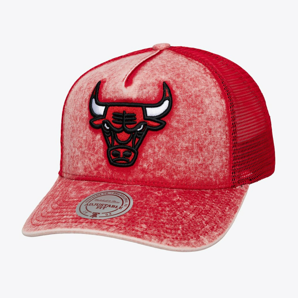 Red Chicago Bulls Gameday Snow Wash Adjustable Trucker Hat | NBA