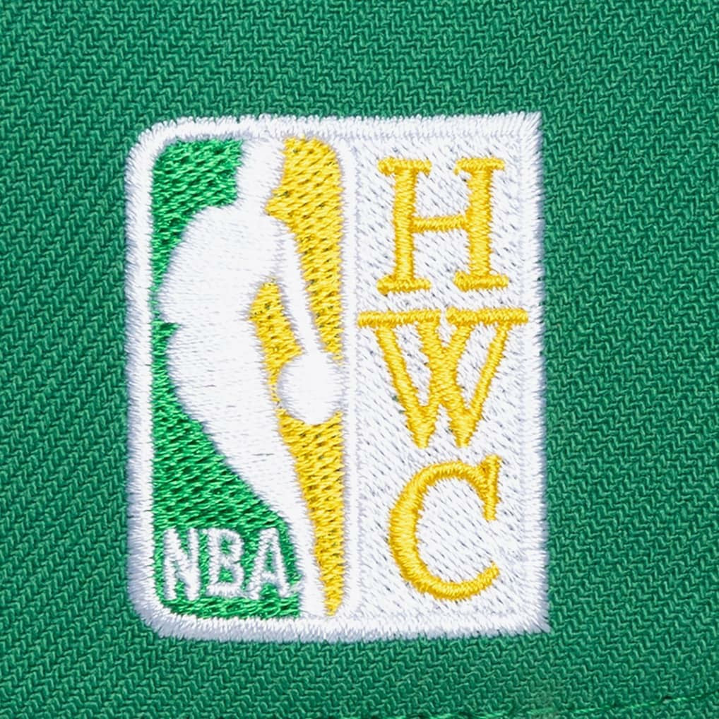Kelly Green Boston Celtics Legendary Home Pro Pinch Snapback Hat | NBA