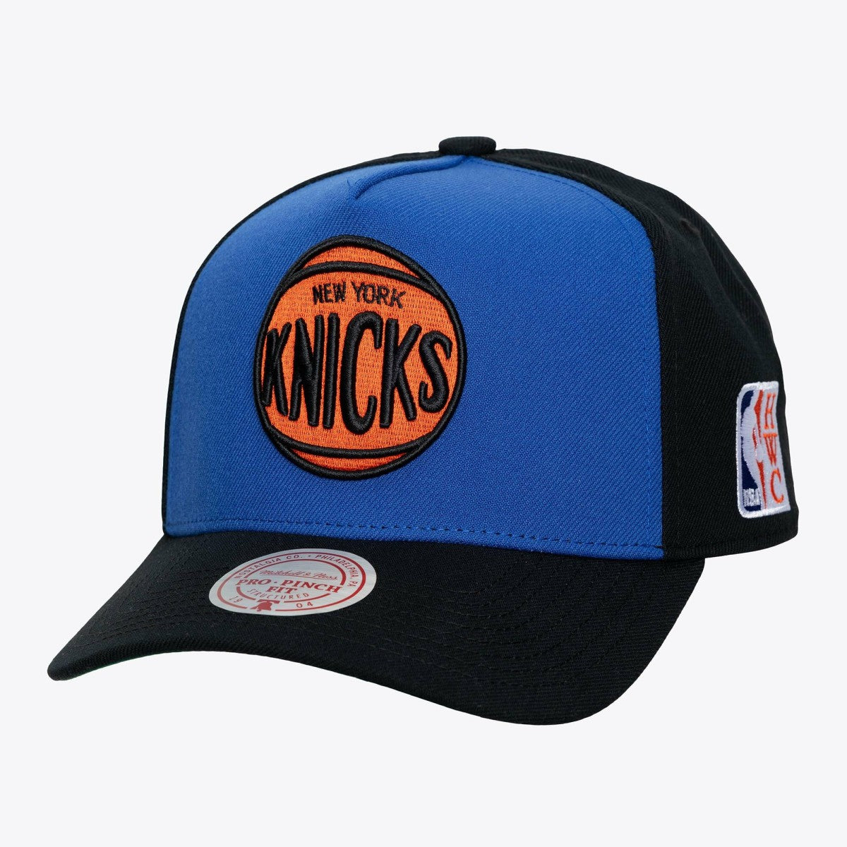 Blue New York Knicks Legendary Home Pro Pinch Snapback Hat | NBA