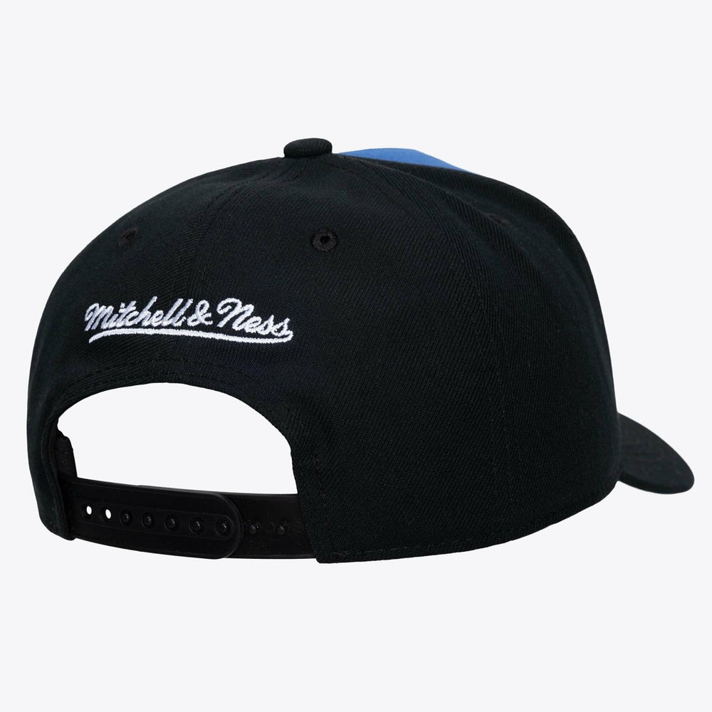 Blue New York Knicks Legendary Home Pro Pinch Snapback Hat | NBA