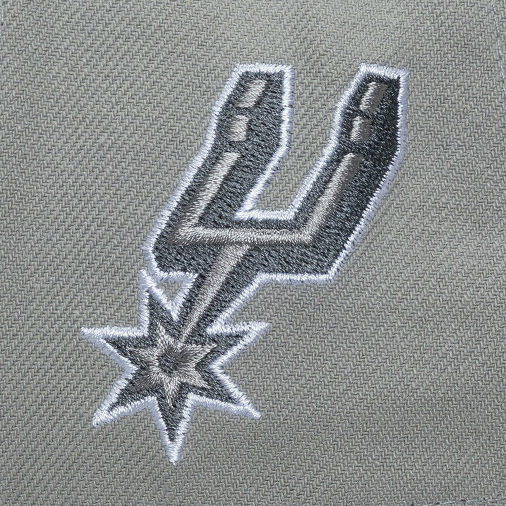 Gray San Antonio Spurs Thunderstorm Head Coach Pro Crown Snapback Hat | NBA