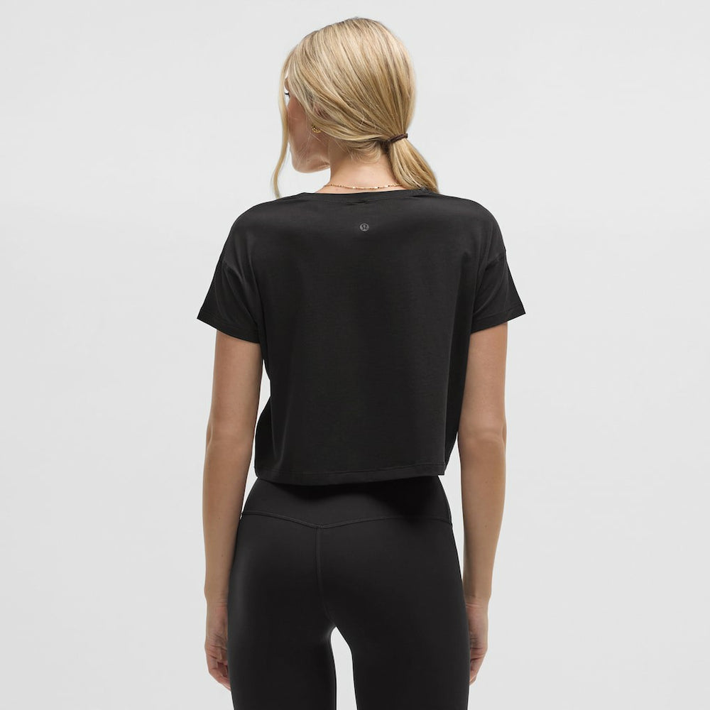 Carolina Panthers lululemon Women's Cates T-Shirt | NFL New