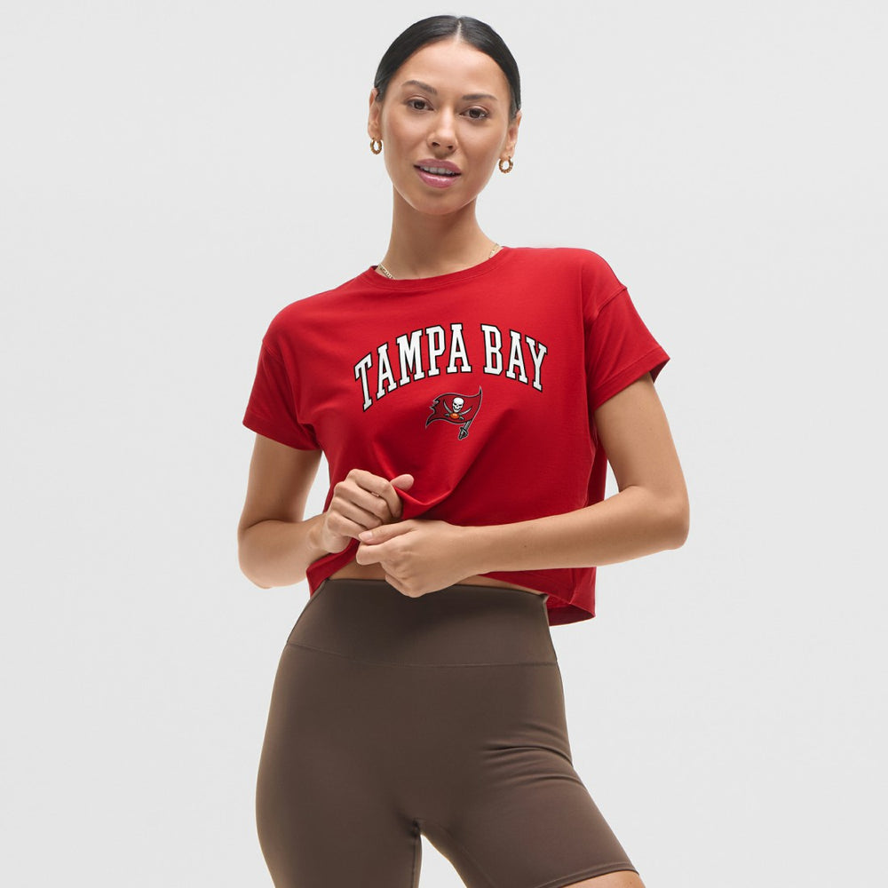Tampa Bay Buccaneers lululemon Women's Cates T-Shirt | NFL Sale