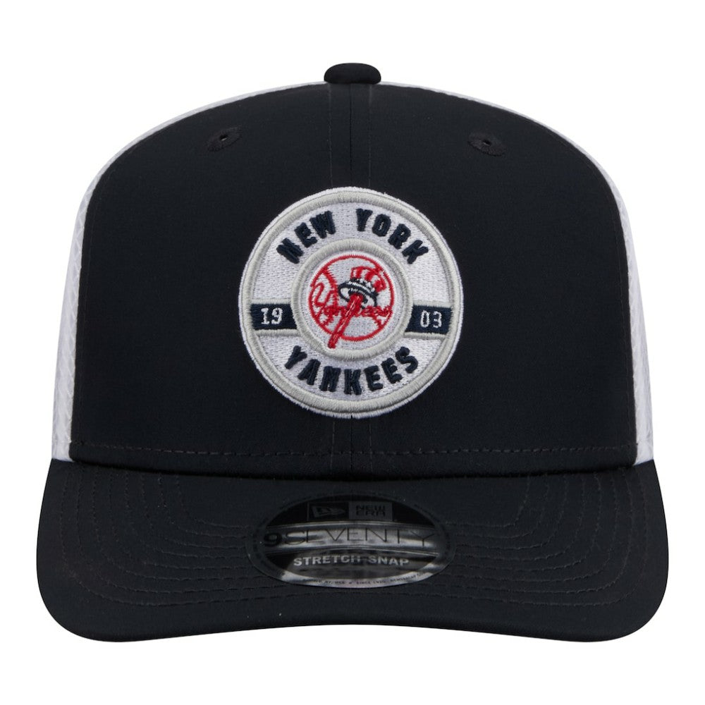 New York Yankees New Era Active 9SEVENTY Adjustable Trucker Hat - MLB Hats