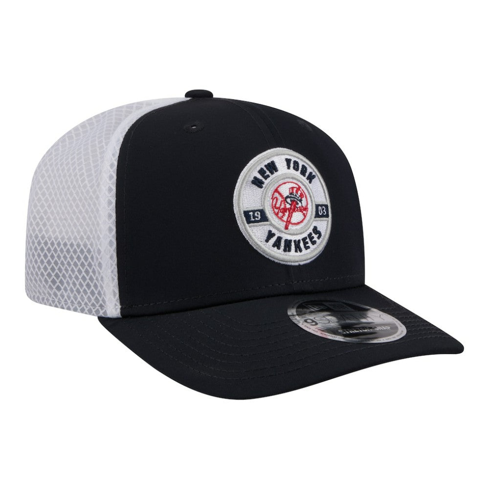 New York Yankees New Era Active 9SEVENTY Adjustable Trucker Hat - MLB Hats