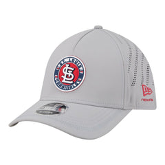St. Louis Cardinals New Era Patch 39THIRTY A-Frame M-Crown Perforated Flex Hat - MLB Hats