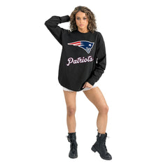 New England Patriots Gameday Couture Women's Oversized Long Sleeve T-Shirt | NFL US