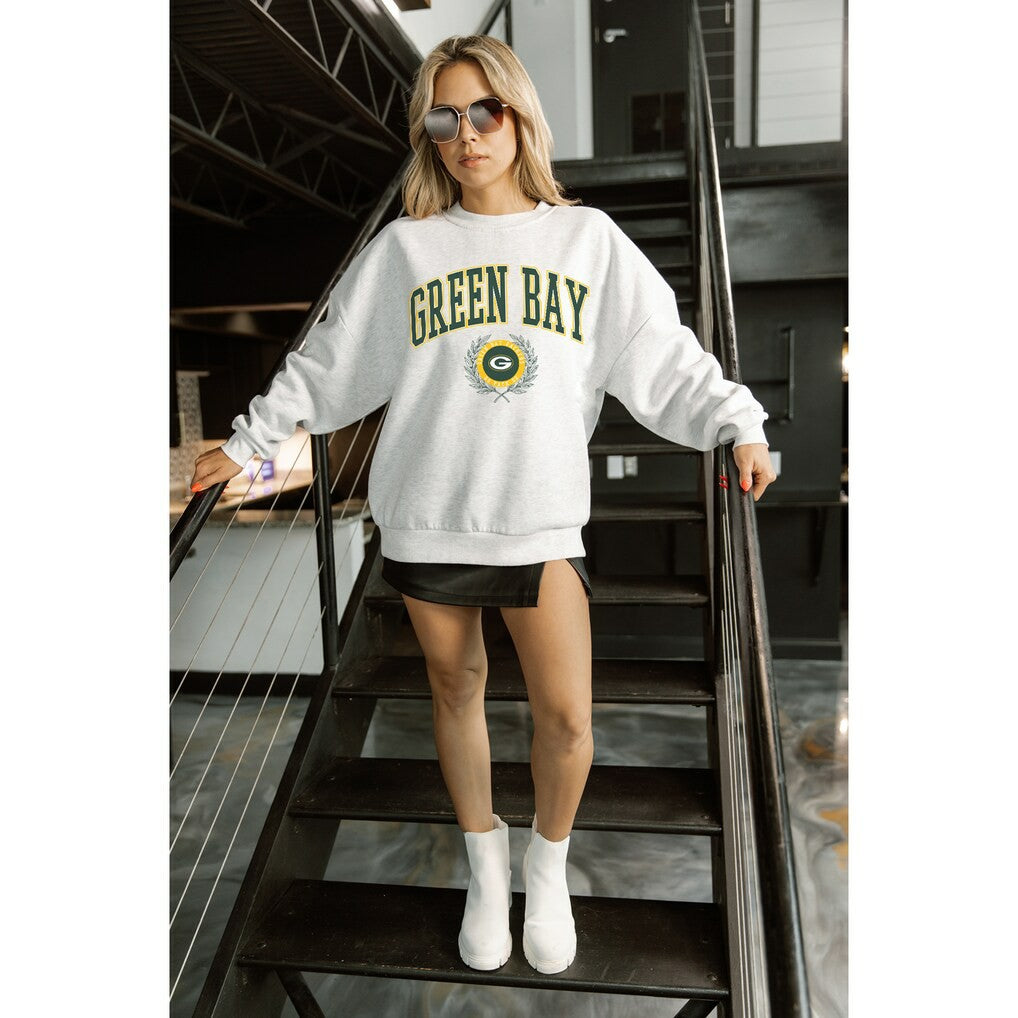 Green Bay Packers Gameday Couture Women's Traditional Logo Oversized Premium Fleece Pullover Sweatshirt | NFL US