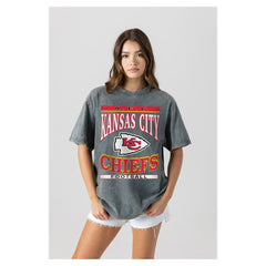 Kansas City Chiefs Gameday Couture Women's Oversized Classic Grind Washed T-Shirt | NFL US