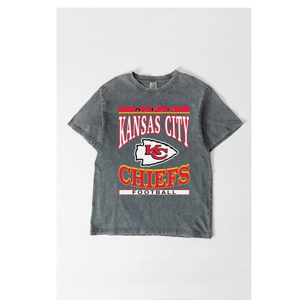 Kansas City Chiefs Gameday Couture Women's Oversized Classic Grind Washed T-Shirt | NFL US
