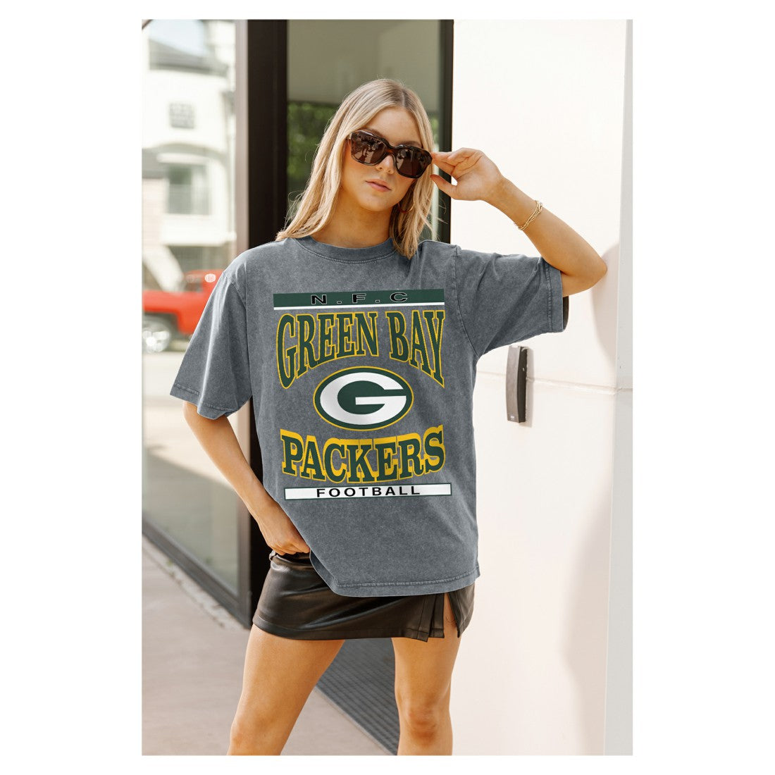 Green Bay Packers Gameday Couture Women's Oversized Classic Grind Washed T-Shirt | NFL Hot