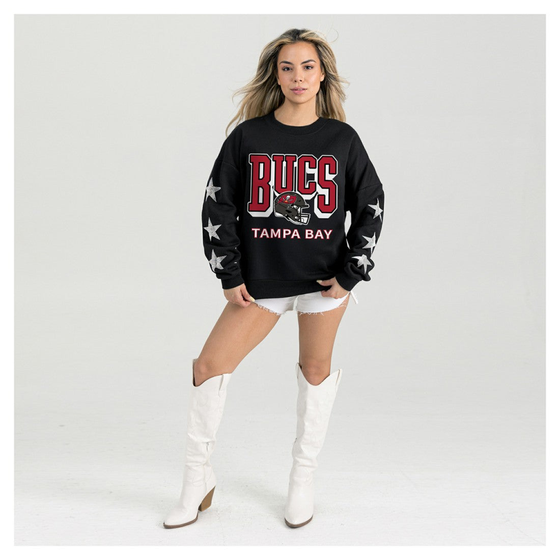 Tampa Bay Buccaneers Gameday Couture Women's Pure Victory Rhinestud Star-Sleeve Pullover Sweatshirt | NFL US