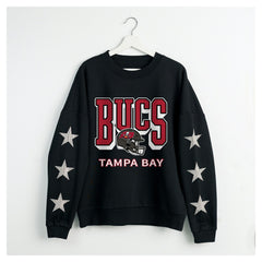 Tampa Bay Buccaneers Gameday Couture Women's Pure Victory Rhinestud Star-Sleeve Pullover Sweatshirt | NFL US