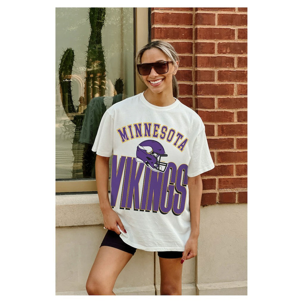 Minnesota Vikings Gameday Couture Women's Oversized Classic Fierce Focus T-Shirt | NFL Sale