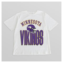 Minnesota Vikings Gameday Couture Women's Oversized Classic Fierce Focus T-Shirt | NFL Sale