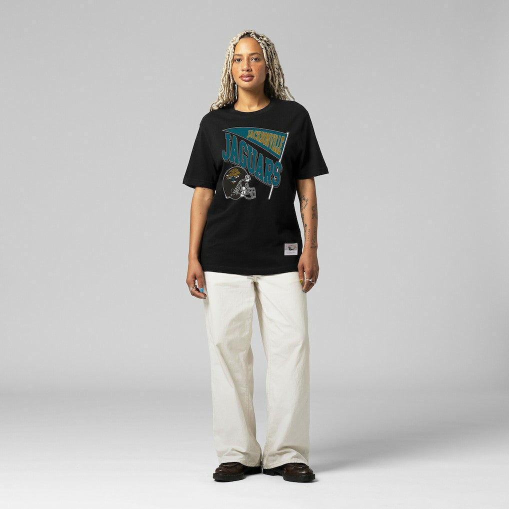 Jacksonville Jaguars Women's Team Dynamic Boyfriend T-Shirt | NFL US