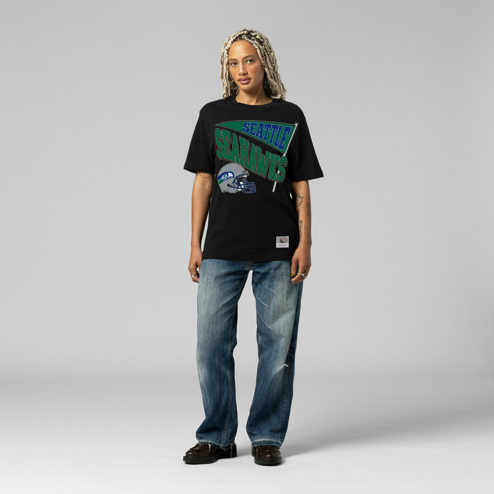 Seattle Seahawks Women's Team Dynamic Boyfriend T-Shirt | NFL Hot