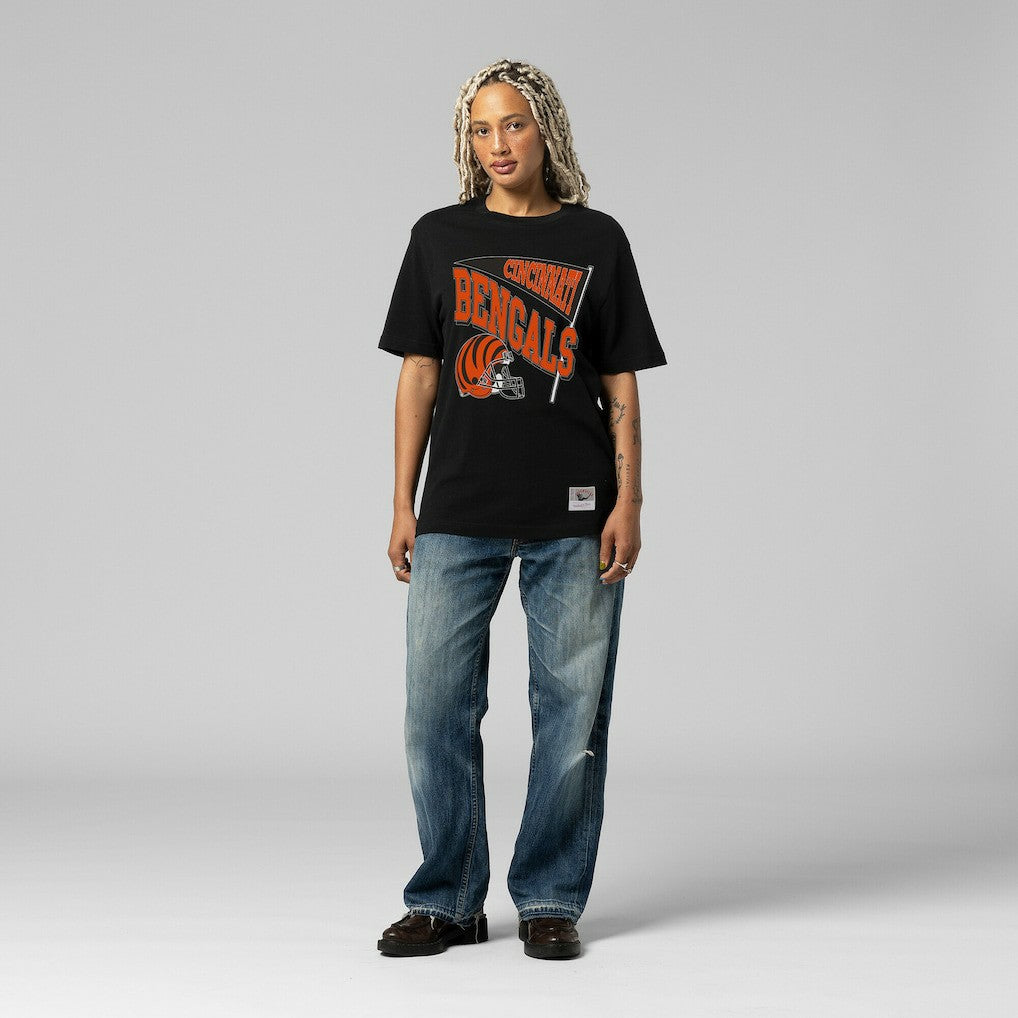 Cincinnati Bengals Women's Team Dynamic Boyfriend T-Shirt | NFL Discount