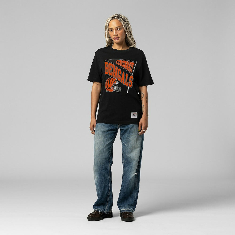Cincinnati Bengals Women's Team Dynamic Boyfriend T-Shirt | NFL Discount