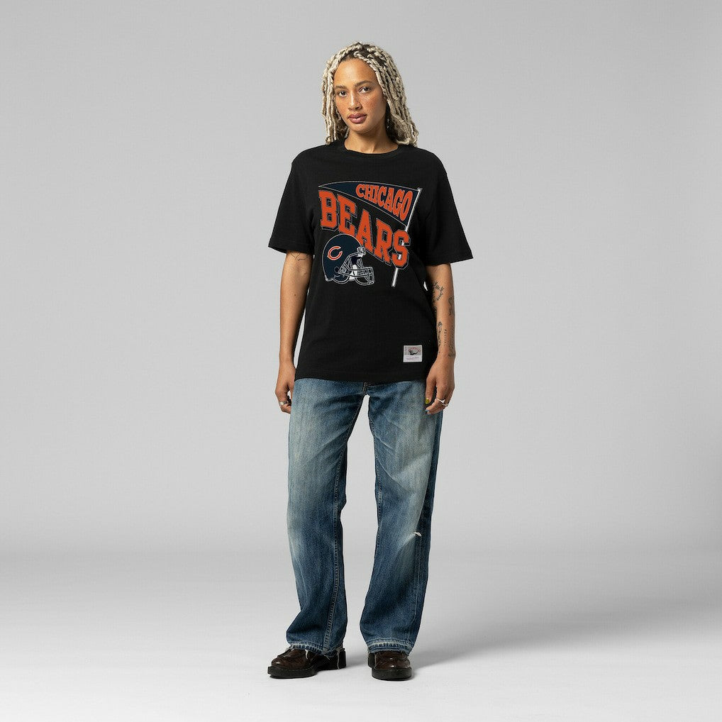 Chicago Bears Women's Team Dynamic Boyfriend T-Shirt | NFL Near me