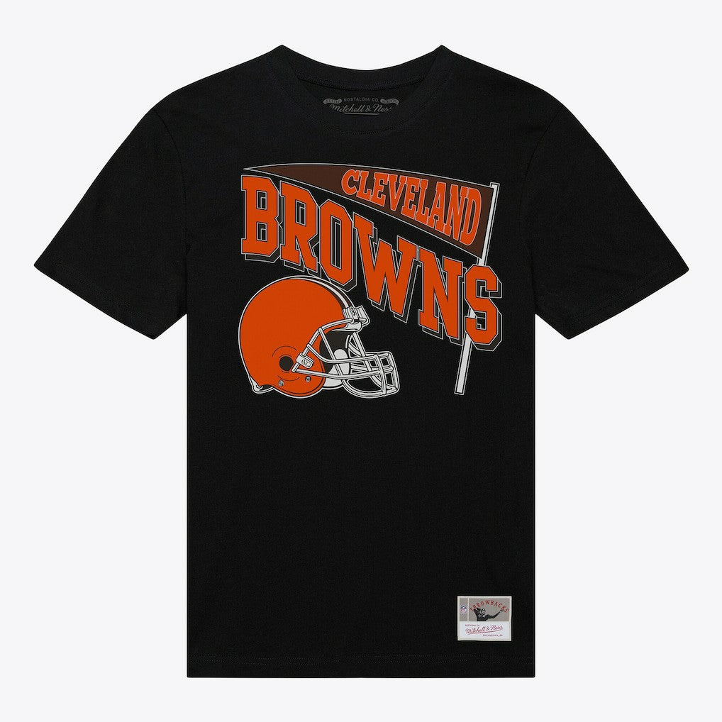 Cleveland Browns Women's Team Dynamic Boyfriend T-Shirt | NFL New