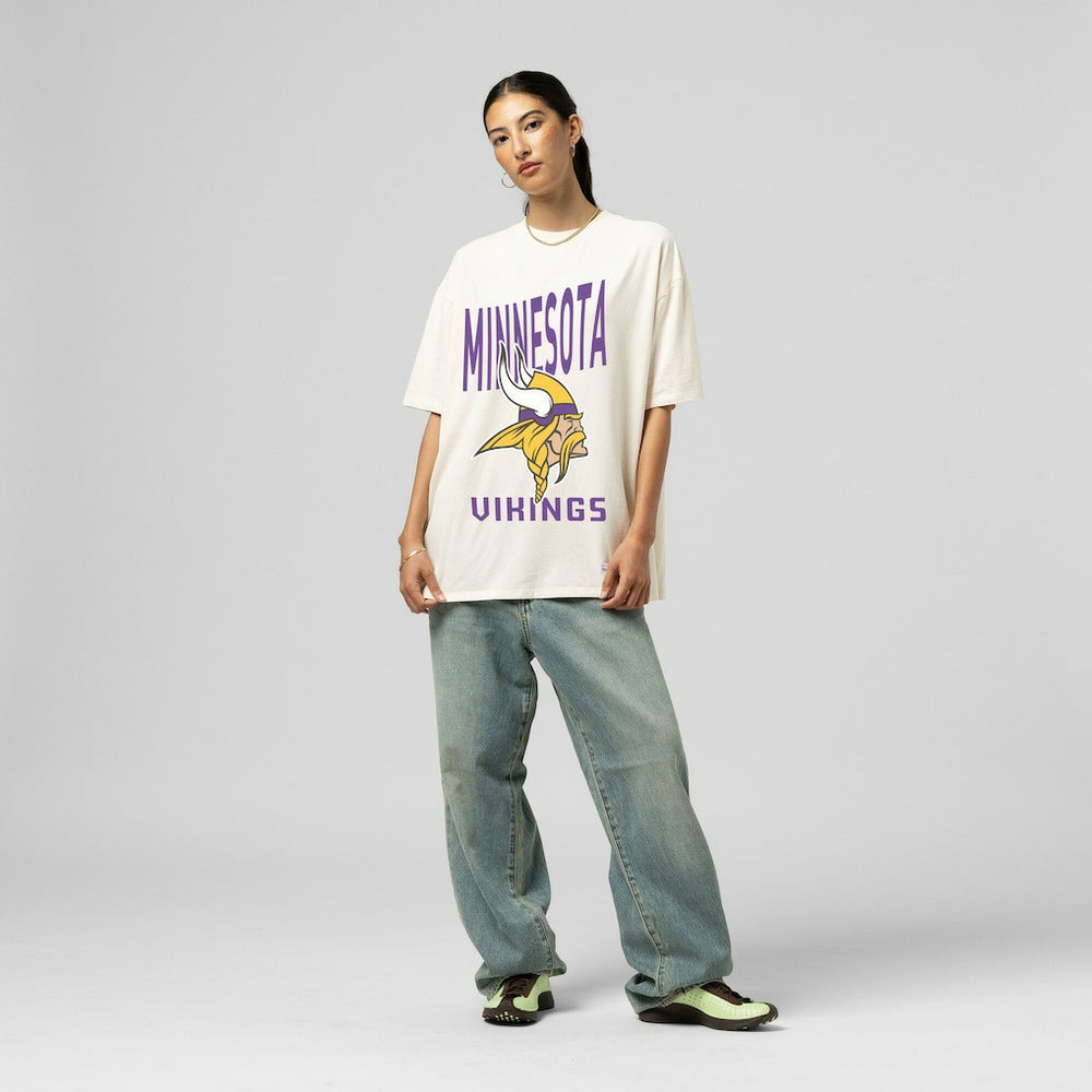Minnesota Vikings Women's Logo Rise Boyfriend T-Shirt | NFL Discount