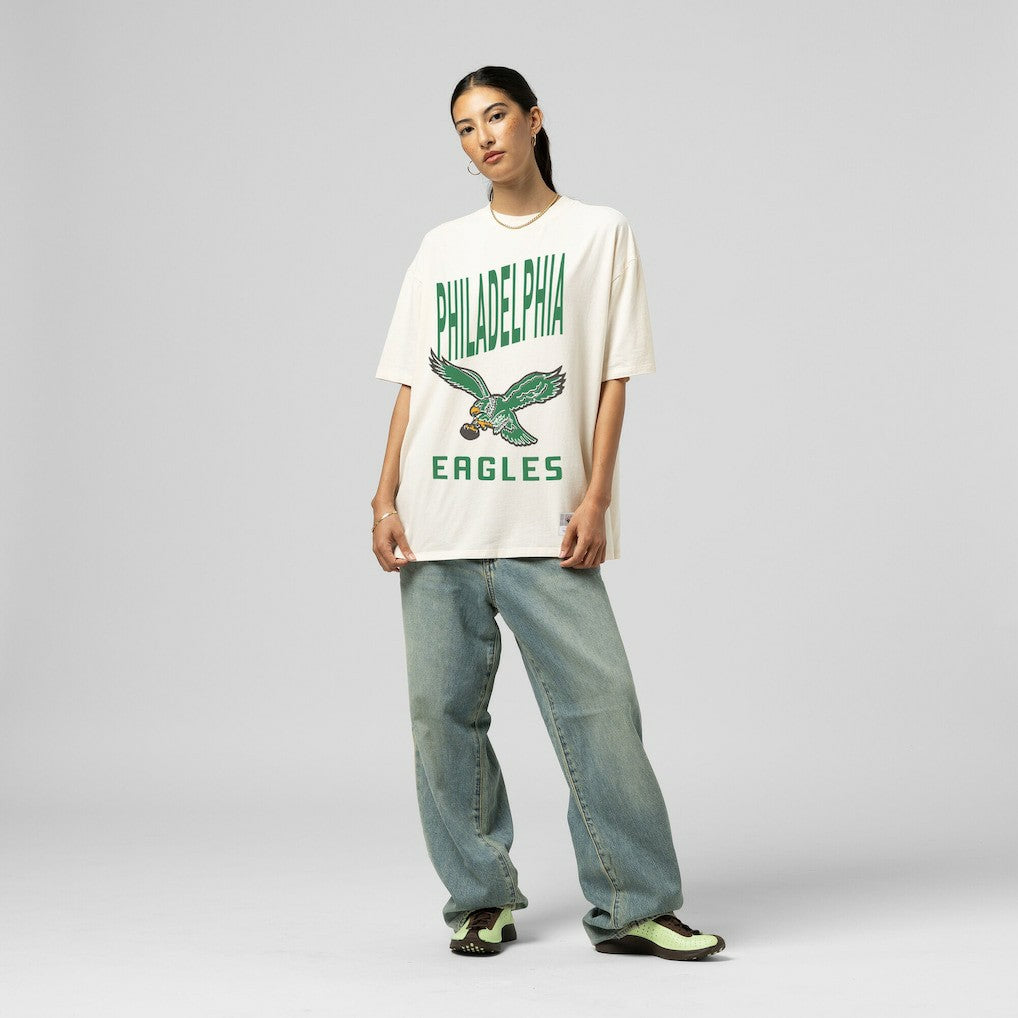 Philadelphia Eagles Women's Logo Rise Boyfriend T-Shirt | NFL Outlet