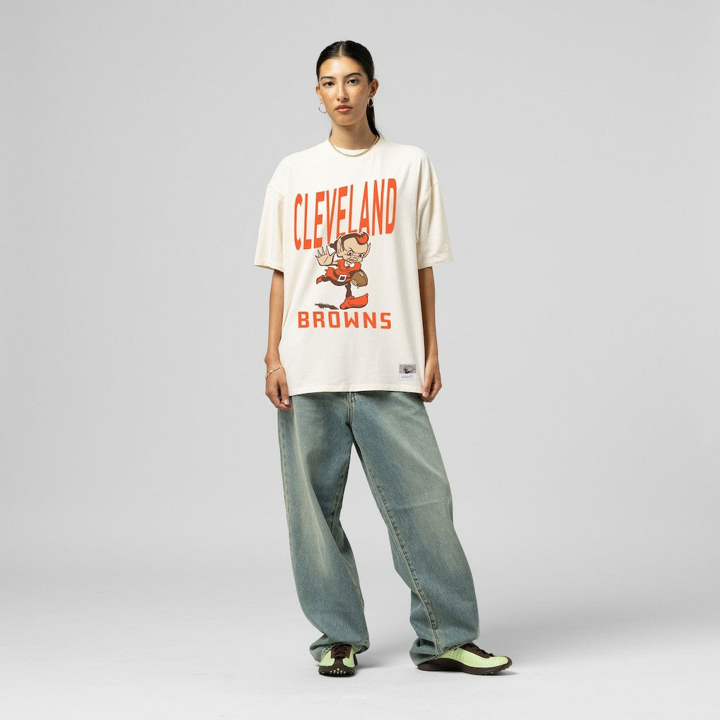 Cleveland Browns Women's Logo Rise Boyfriend T-Shirt | NFL US