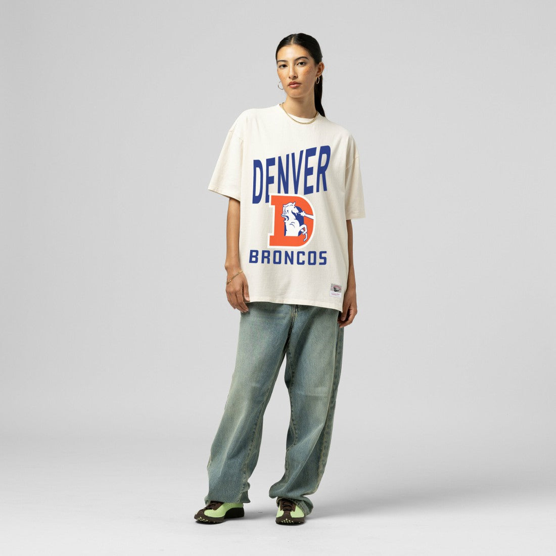 Denver Broncos Women's Logo Rise Boyfriend T-Shirt | NFL Online