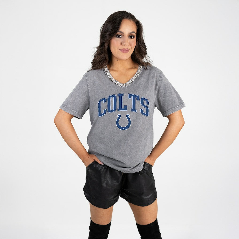 Indianapolis Colts Gameday Couture Women's Relaxed Iconic Edge Rhinestone V-Neck T-Shirt | NFL US
