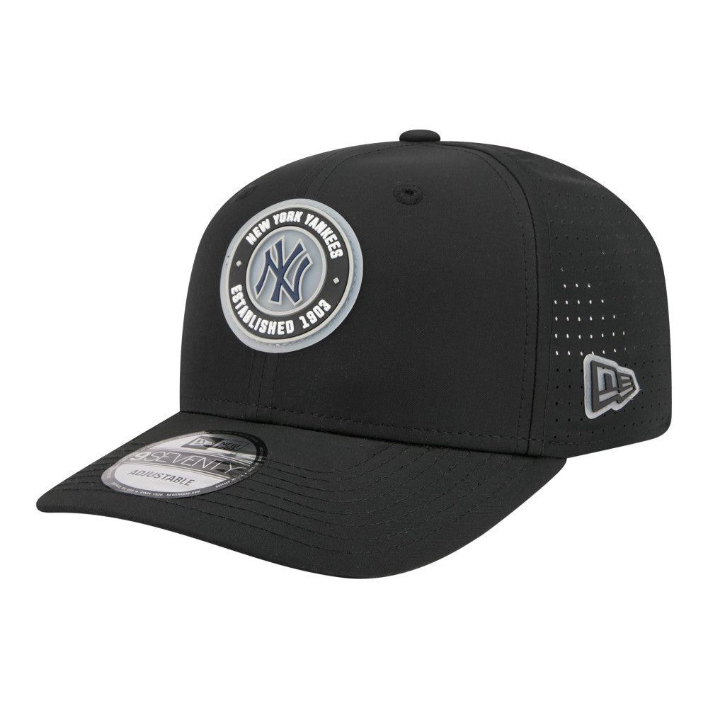 New York Yankees New Era Circle 9SEVENTY Adjustable Hat - MLB Hats
