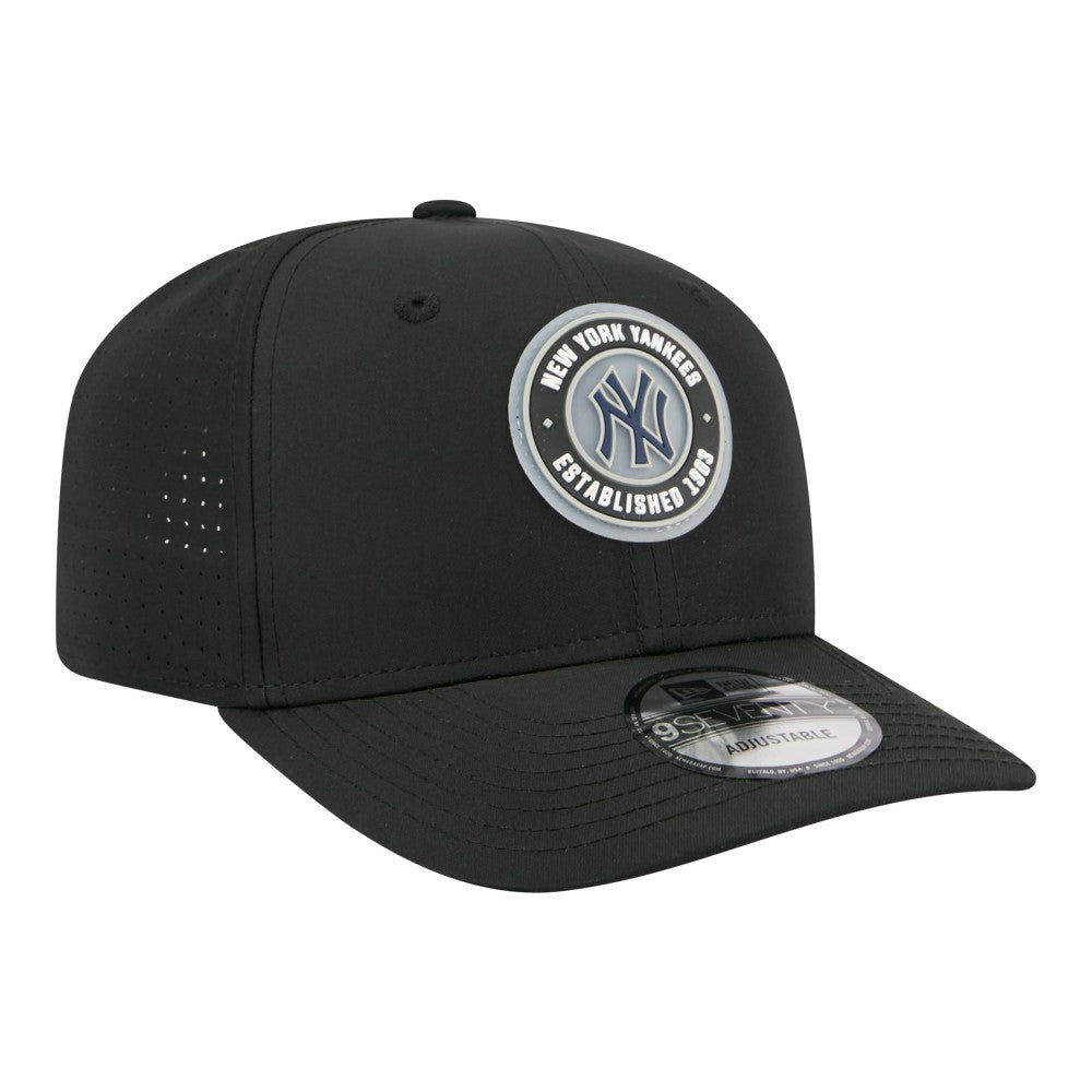 New York Yankees New Era Circle 9SEVENTY Adjustable Hat - MLB Hats