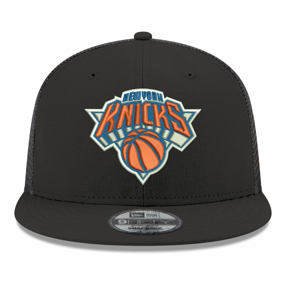 Black New York Knicks Core Logo Meshback 9FIFTY Snapback Hat | NBA
