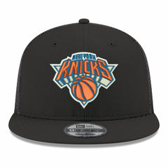 Black New York Knicks Core Logo Meshback 9FIFTY Snapback Hat | NBA