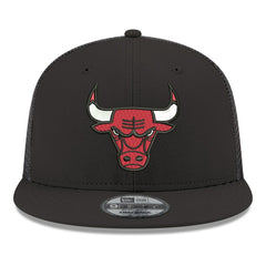 Black Chicago Bulls Core Logo Meshback 9FIFTY Snapback Hat | NBA