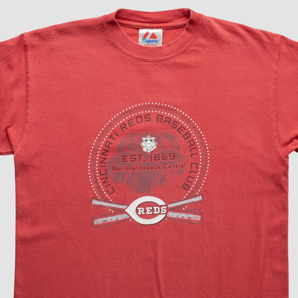 Cincinnati Reds Majestic 2000s T-Shirt - MLB T-shirts