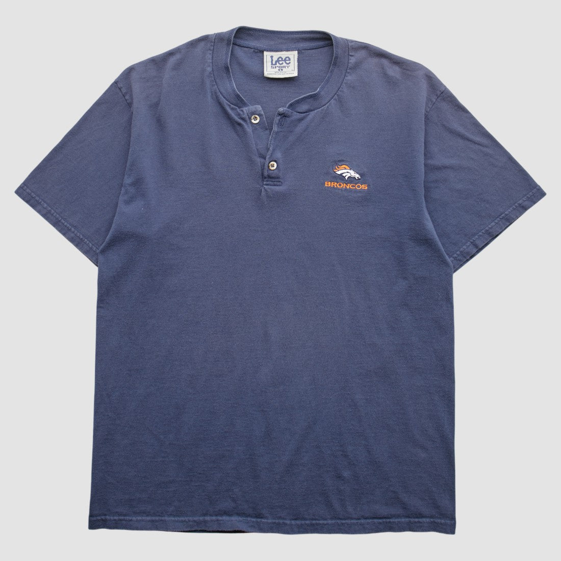 Denver Broncos Lee Apparel 90s T-Shirt | NFL Sale