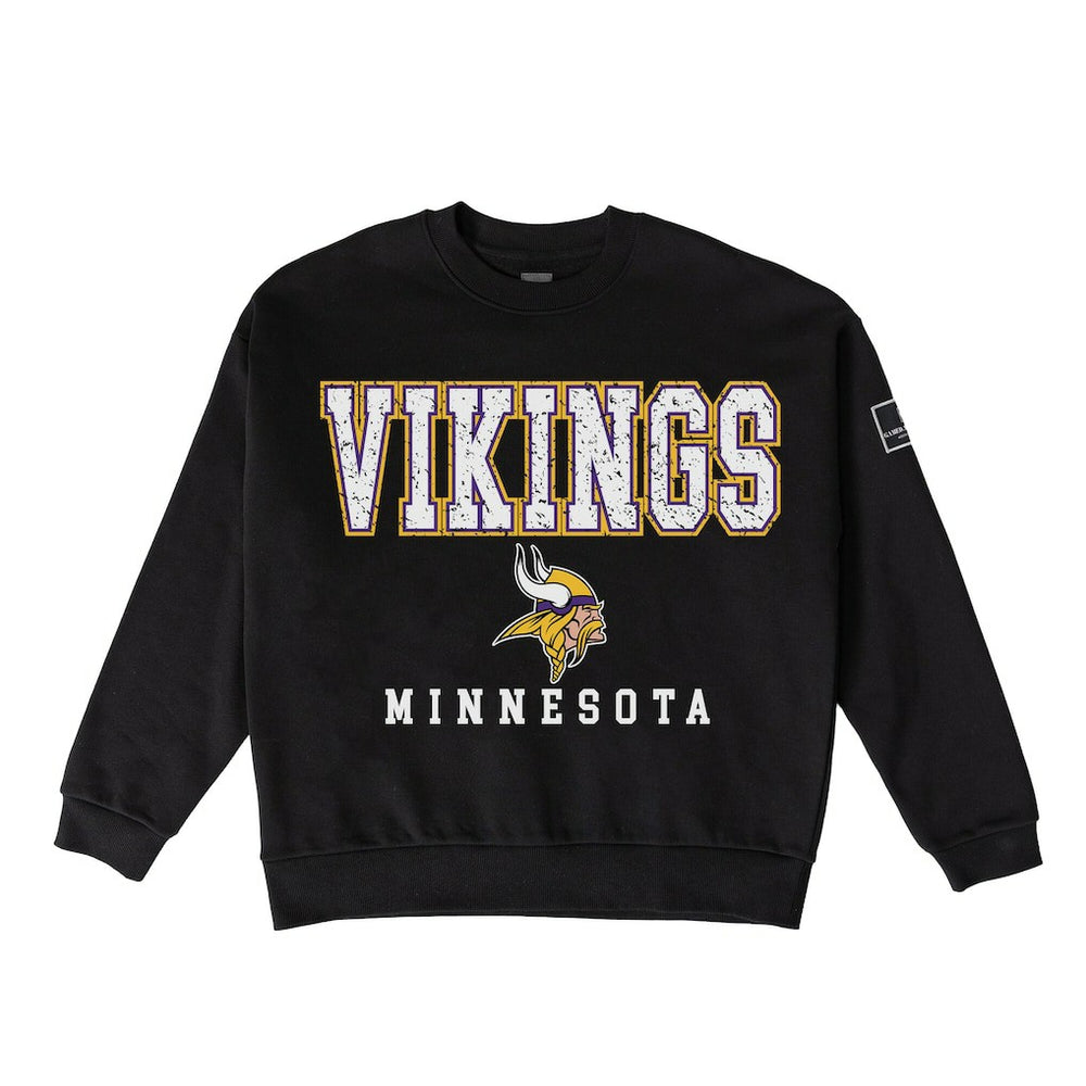 Minnesota Vikings Gameday Couture Women's Oversized Level Up Black Label Premium Fleece Sweatshirt | NFL US