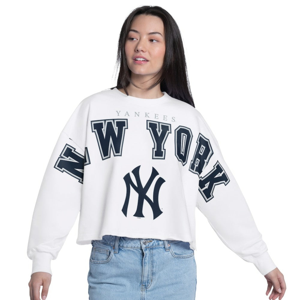 New York Yankees G-III 4Her by Carl Banks Women's Bleachers Cropped Pullover Sweatshirt - MLB Pullover