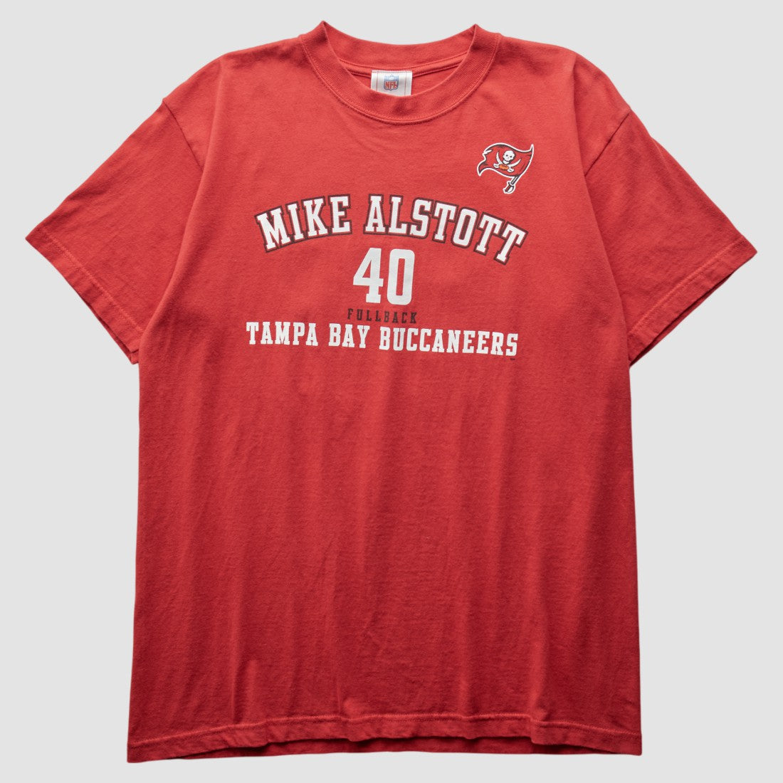 Tampa Bay Buccaneers NFL 2000s T-Shirt | NFL Outlet