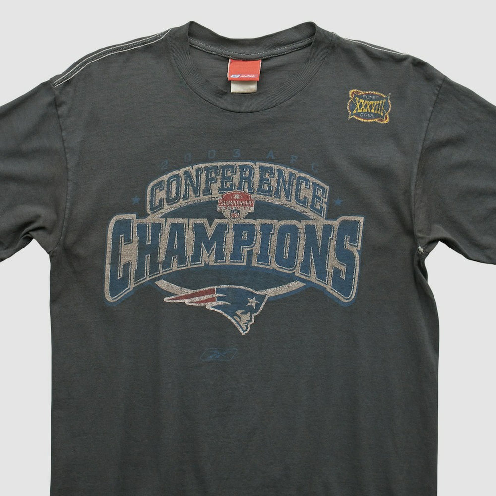 New England Patriots Reebok 2000s T-shirt | NFL Near me