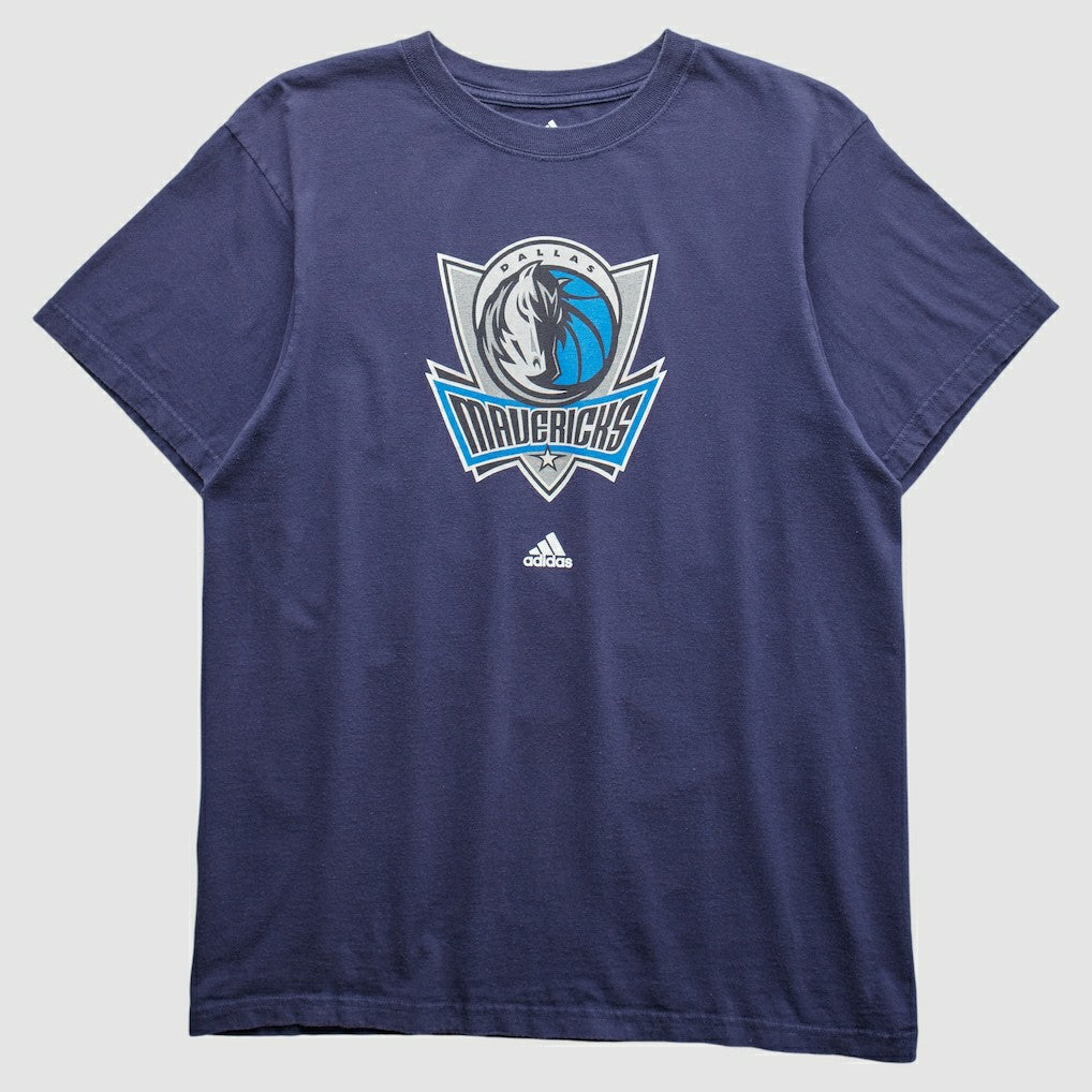 Navy Dallas Mavericks 2000s T-shirt sale | NBA