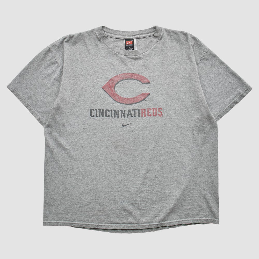 Cincinnati Reds Nike 2000s T-shirt - MLB T-shirts