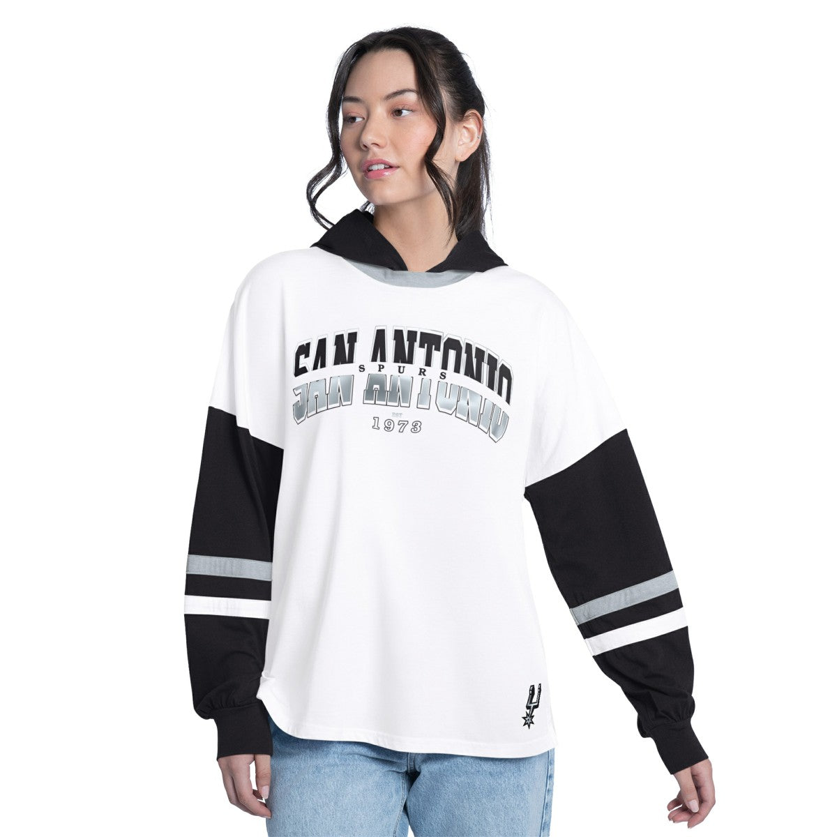 White/Black San Antonio Spurs G-III 4Her by Carl Banks Women's Key Player Oversized Hooded Long Sleeve T-Shirt | NBA