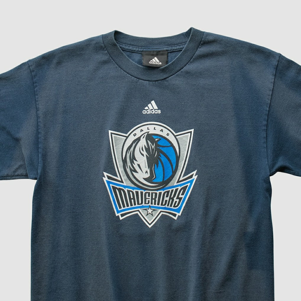 Navy Dallas Mavericks 2010s T-shirt sale | NBA