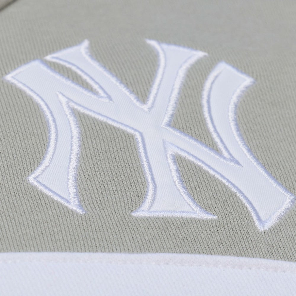New York Yankees Mitchell & Ness Cooperstown Collection Thunderstorm Head Coach Hoodie - MLB Hoodies
